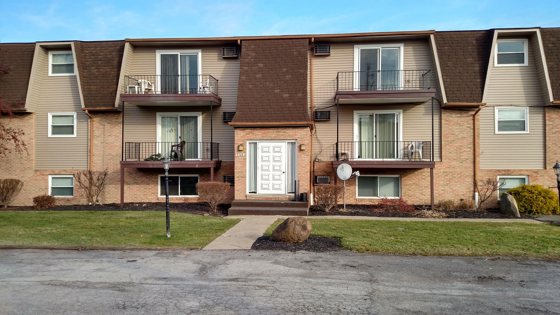 7125 Locust Ave unit 7125-11 – photo 1