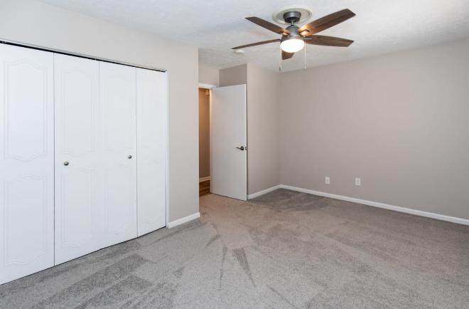 1227 Avondale St – photo 4