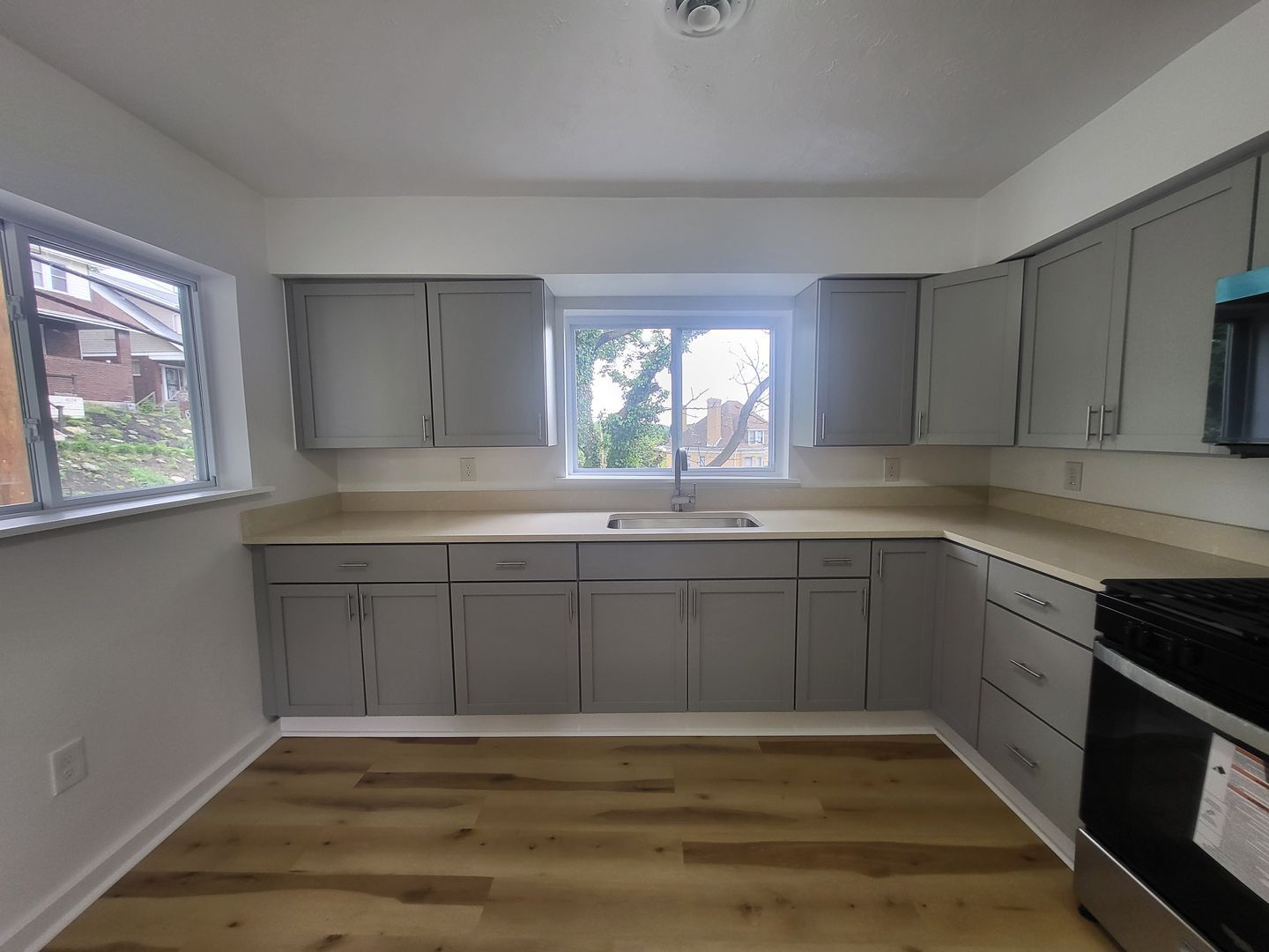 4012 Perrysville Ave unit Unit 2 – photo 2