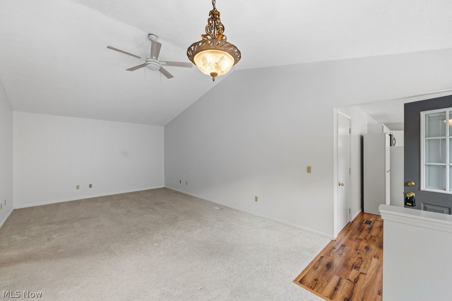 9215 Hickory Ridge Dr – photo 5