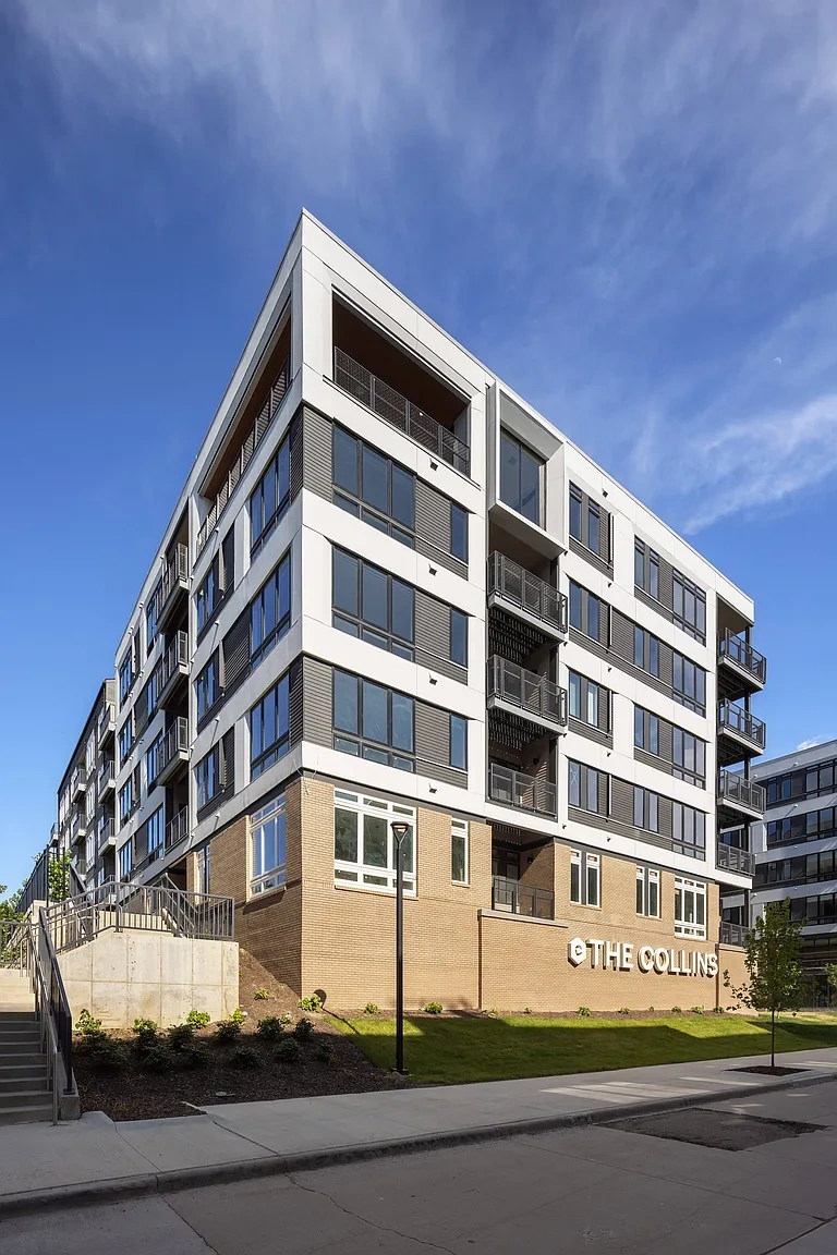 The Collins – photo 1