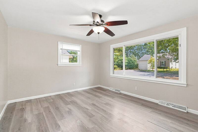 643 Westphal Ave – photo 4