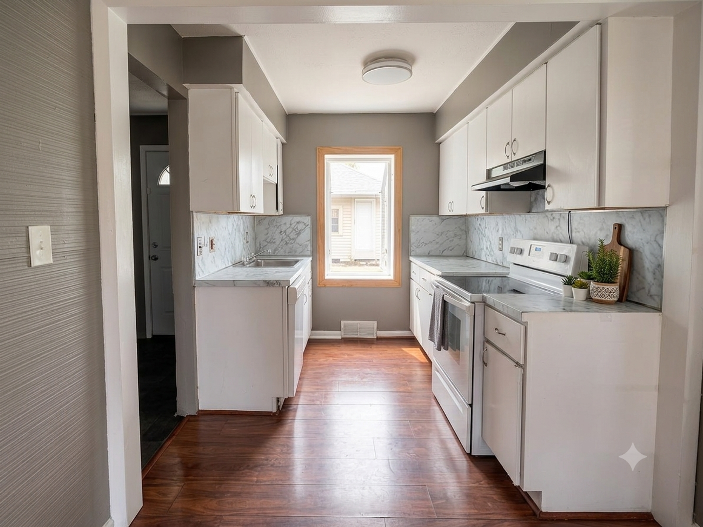 2929 Burdette St – photo 2
