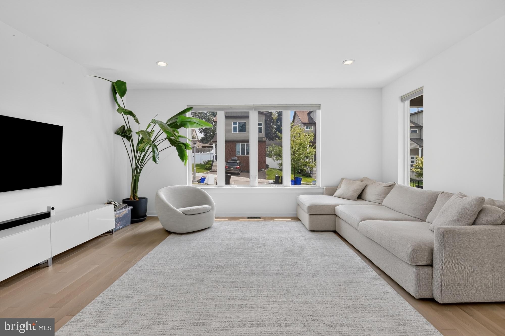 7354 Ridge Ave #27 – photo 3