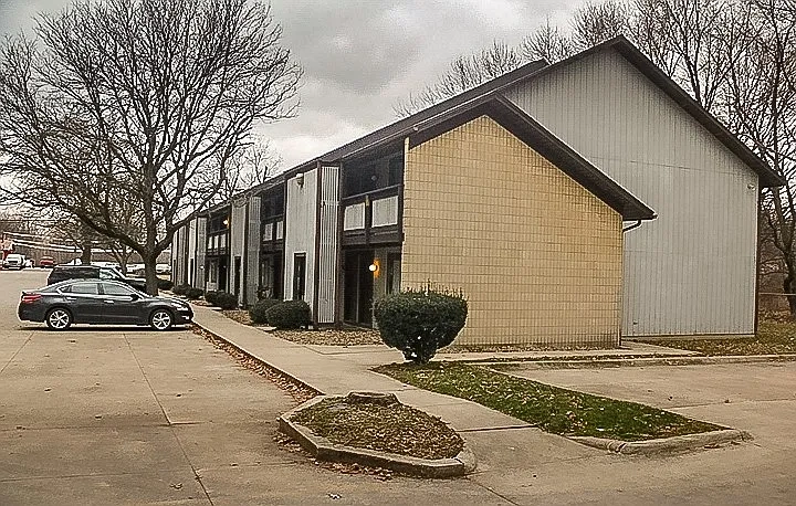 1809 - 1815 South Arlington Street – photo 4