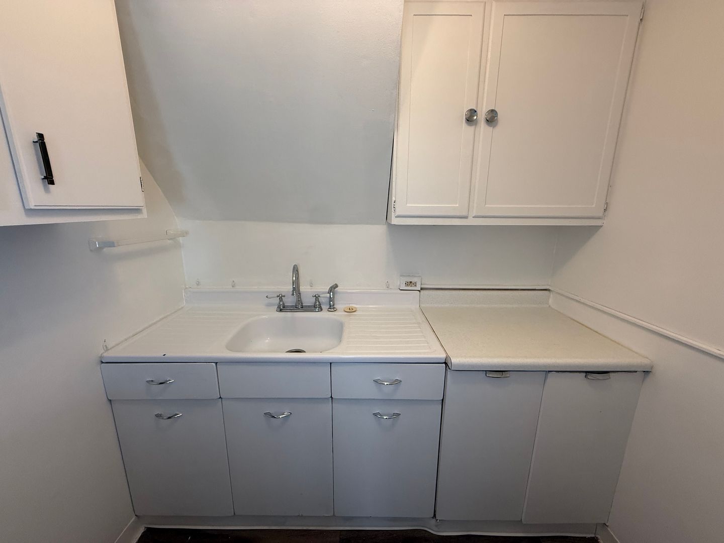 421 S Chestnut St unit #4 – photo 4