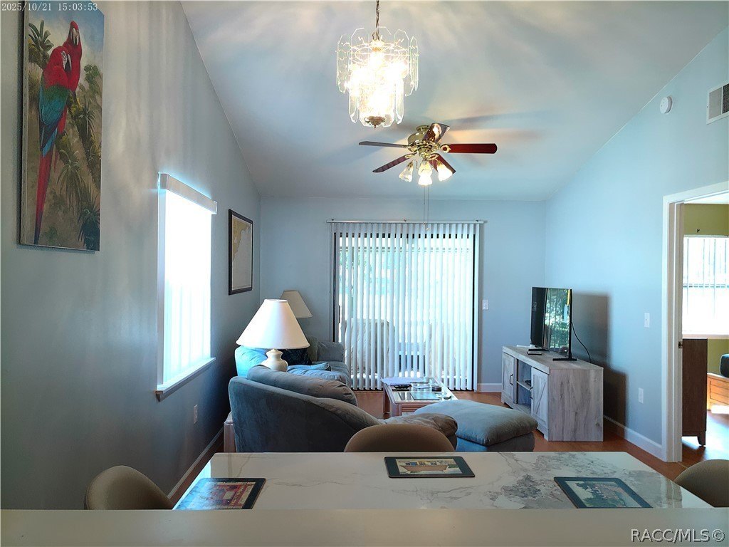 1871 Arrowwood Ln – photo 3