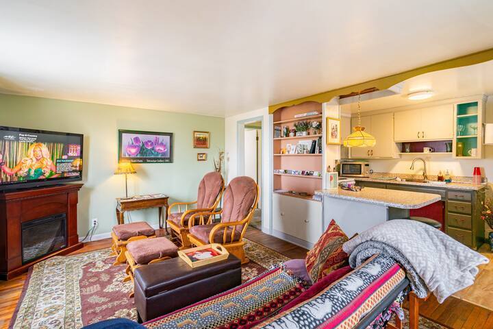477 E 10th Ave – photo 1