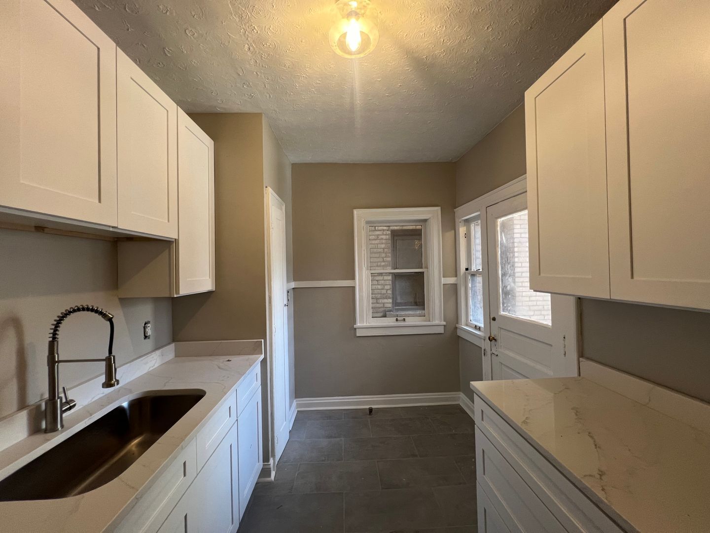 12065 Edgewater Dr unit 15 – photo 5
