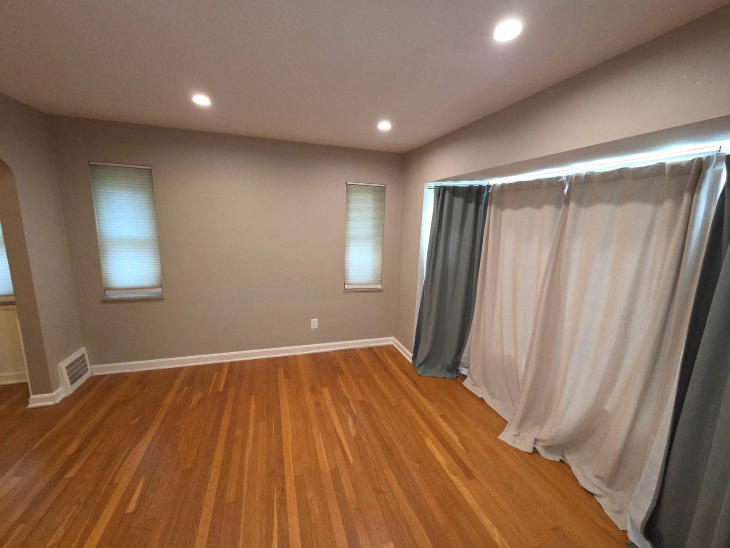 4075 Ellison Rd – photo 3