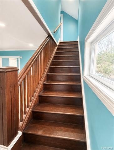 385 Whittemore St – photo 4