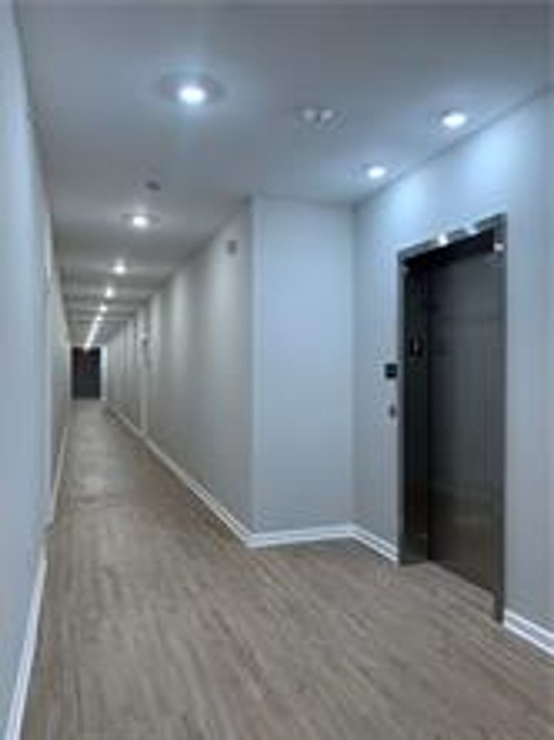 523 Beaver St unit 111 – photo 2