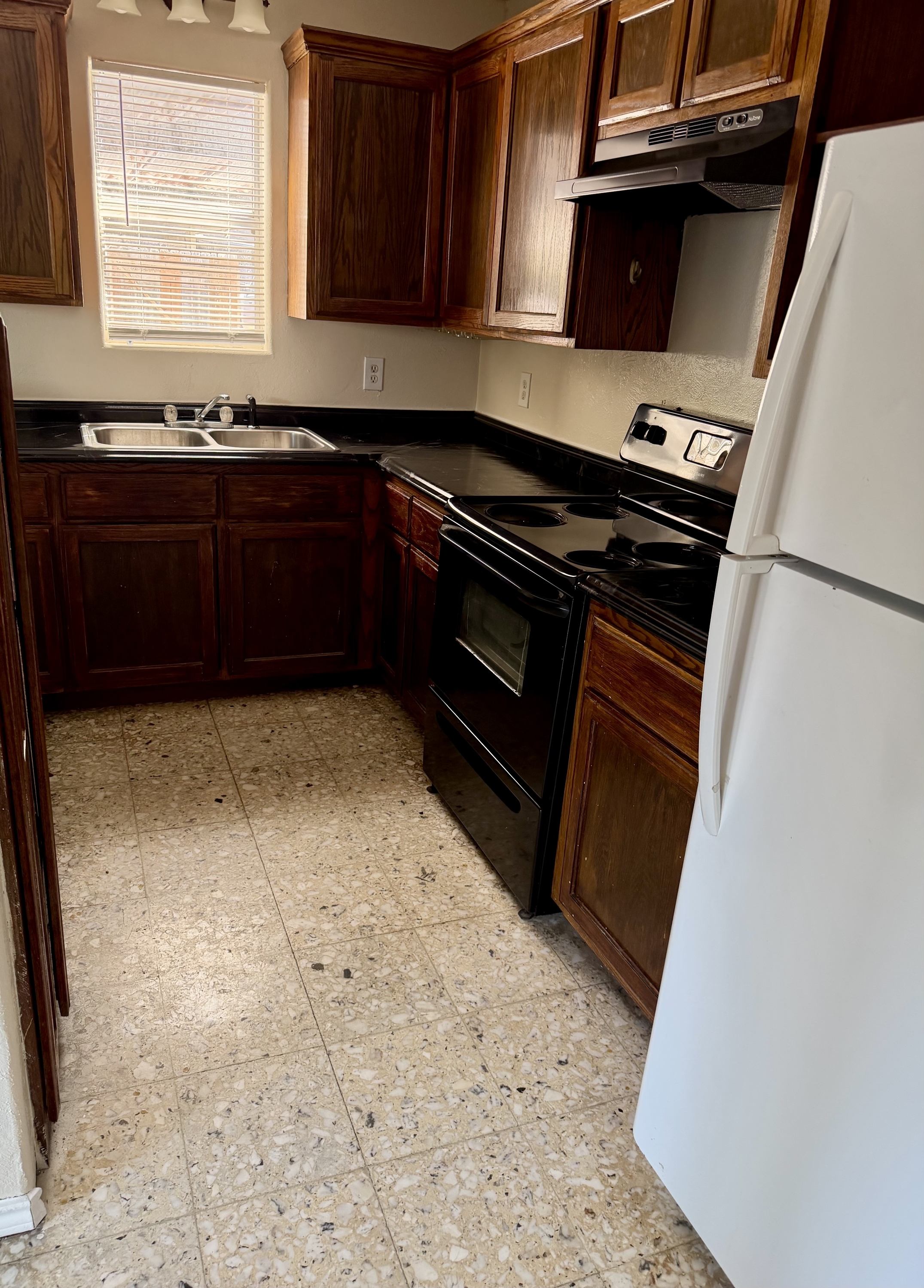 4549 Gollihar Rd unit 3 – photo 3