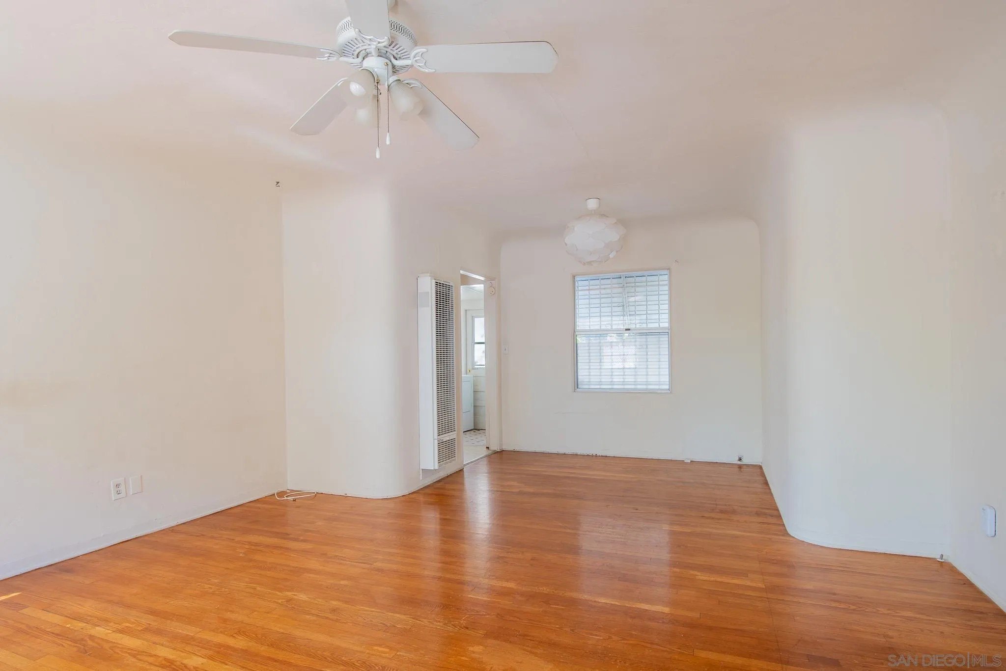 4682 Altadena Ave. – photo 4