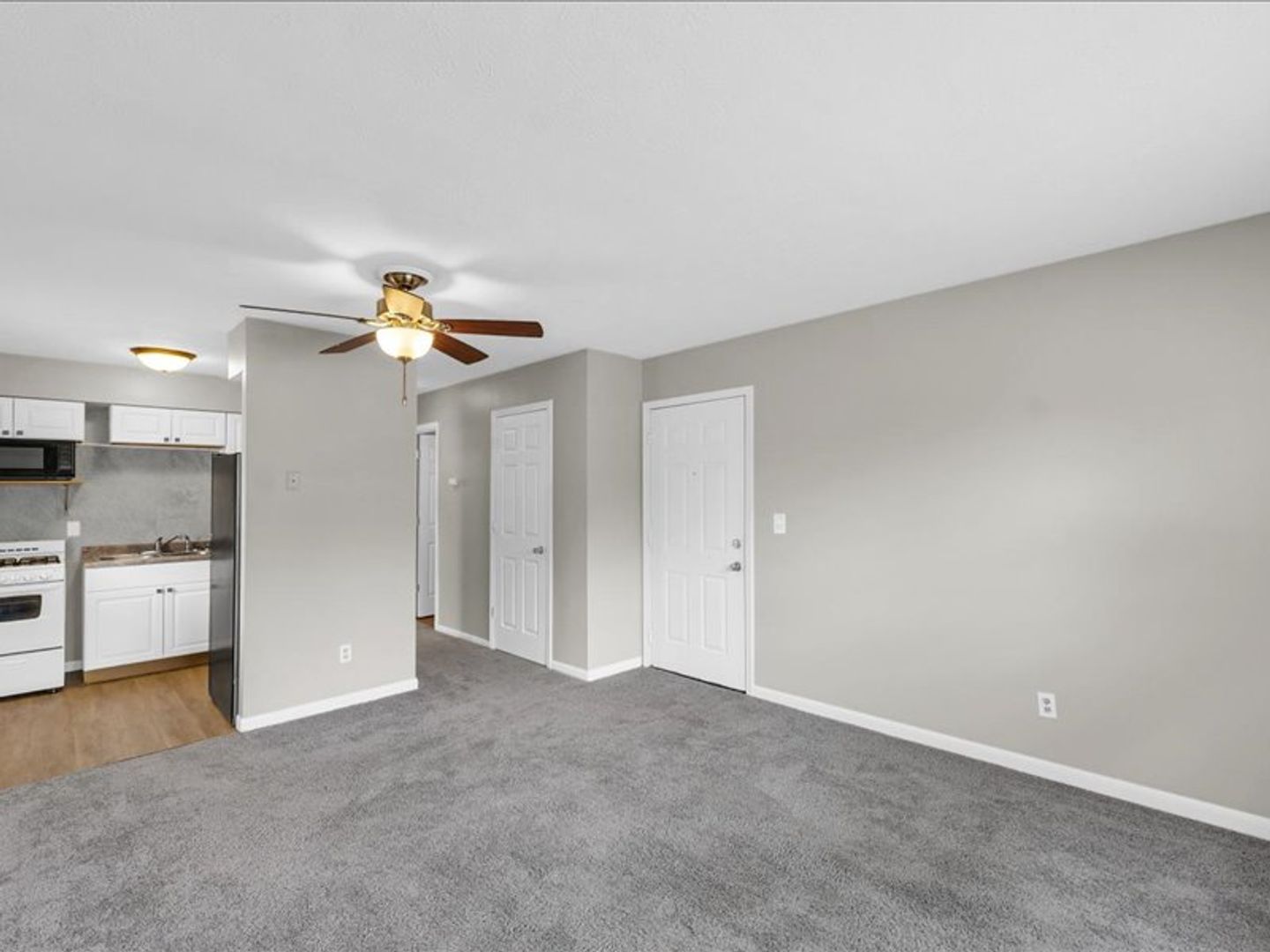 335 Riley Dr unit C – photo 3