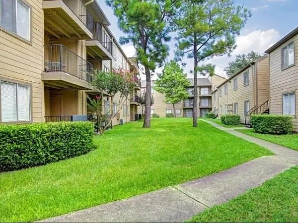 Wood Trail Apartments – photo 2