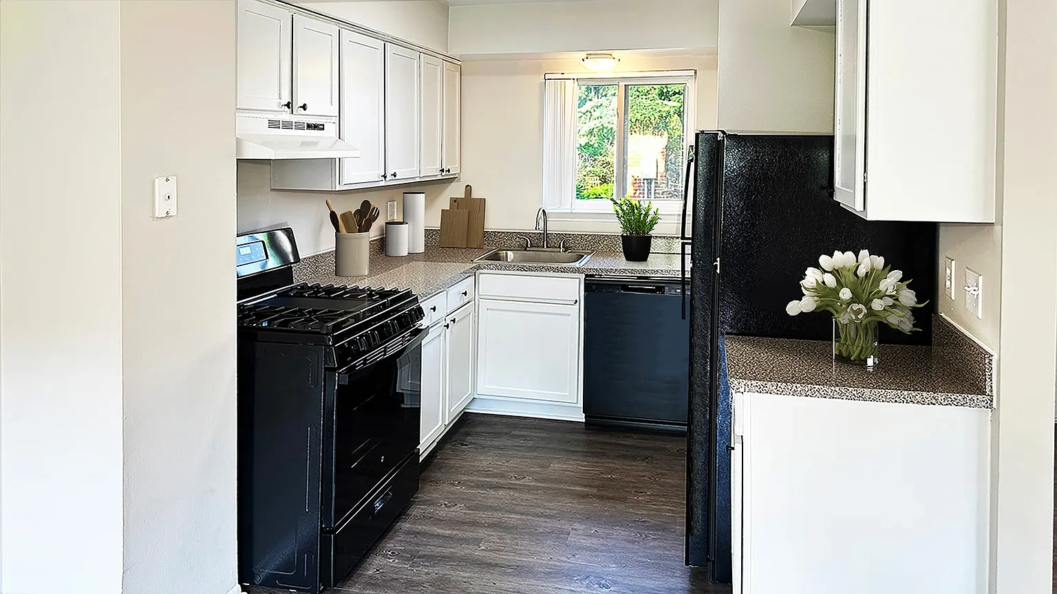 Foxcroft Townhomes – photo 2