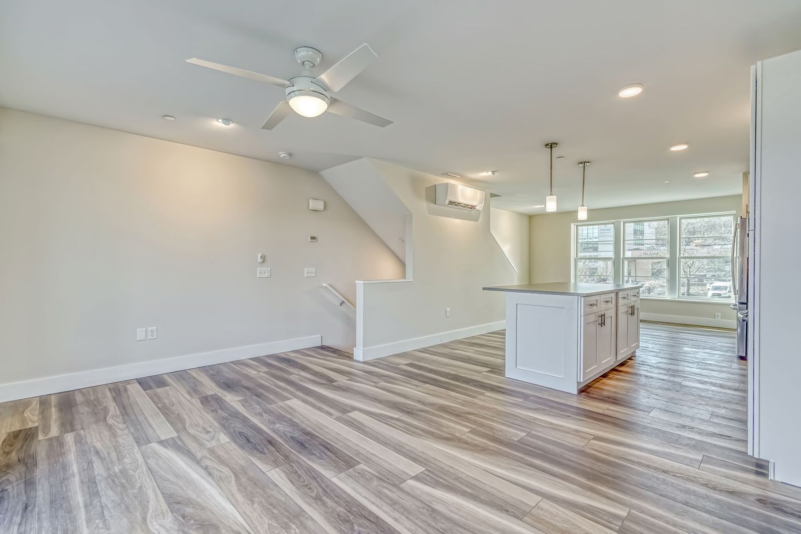 323 Taughannock Boulevard – photo 1