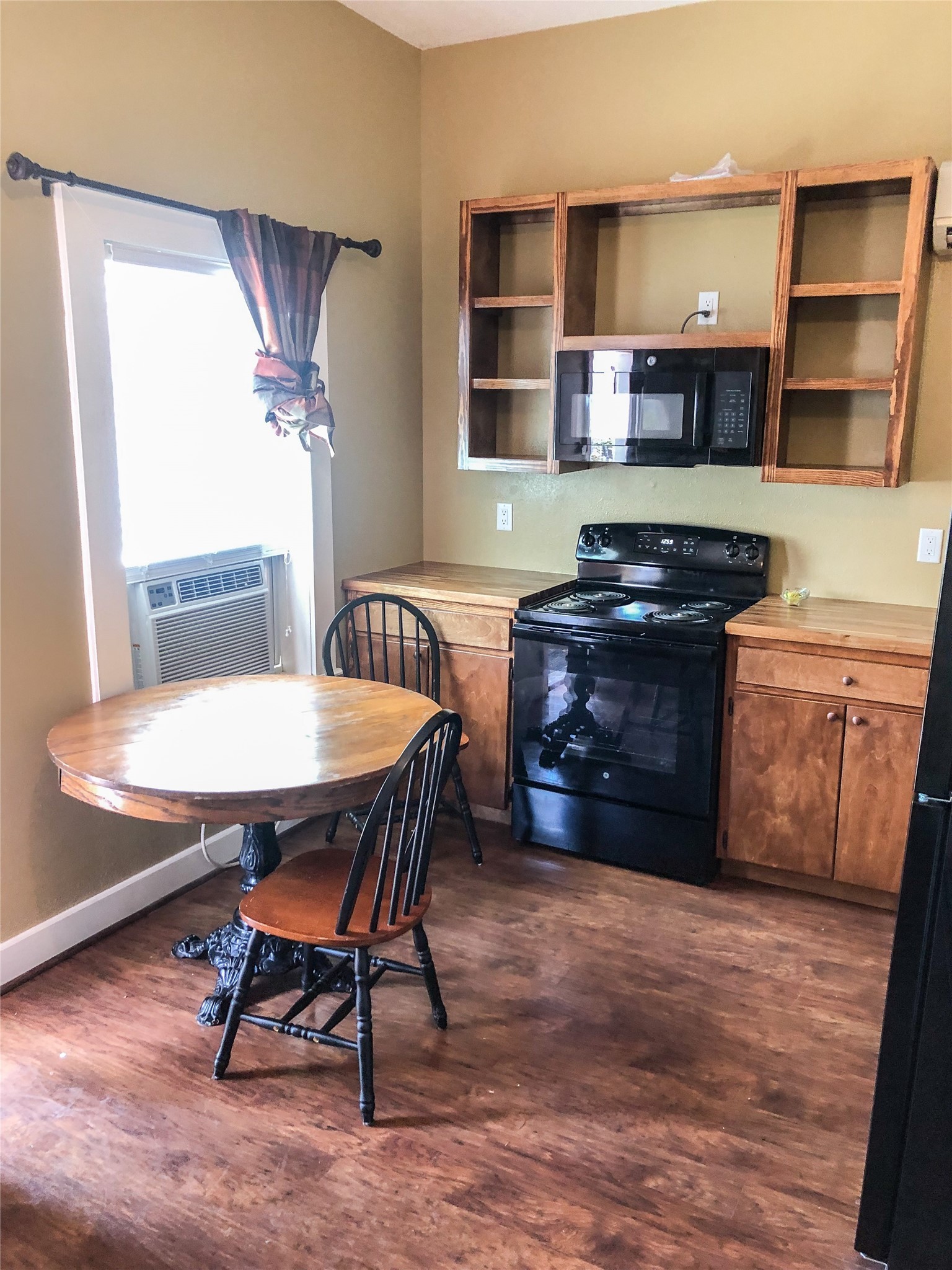 9500 Mayfield Ave unit B – photo 5