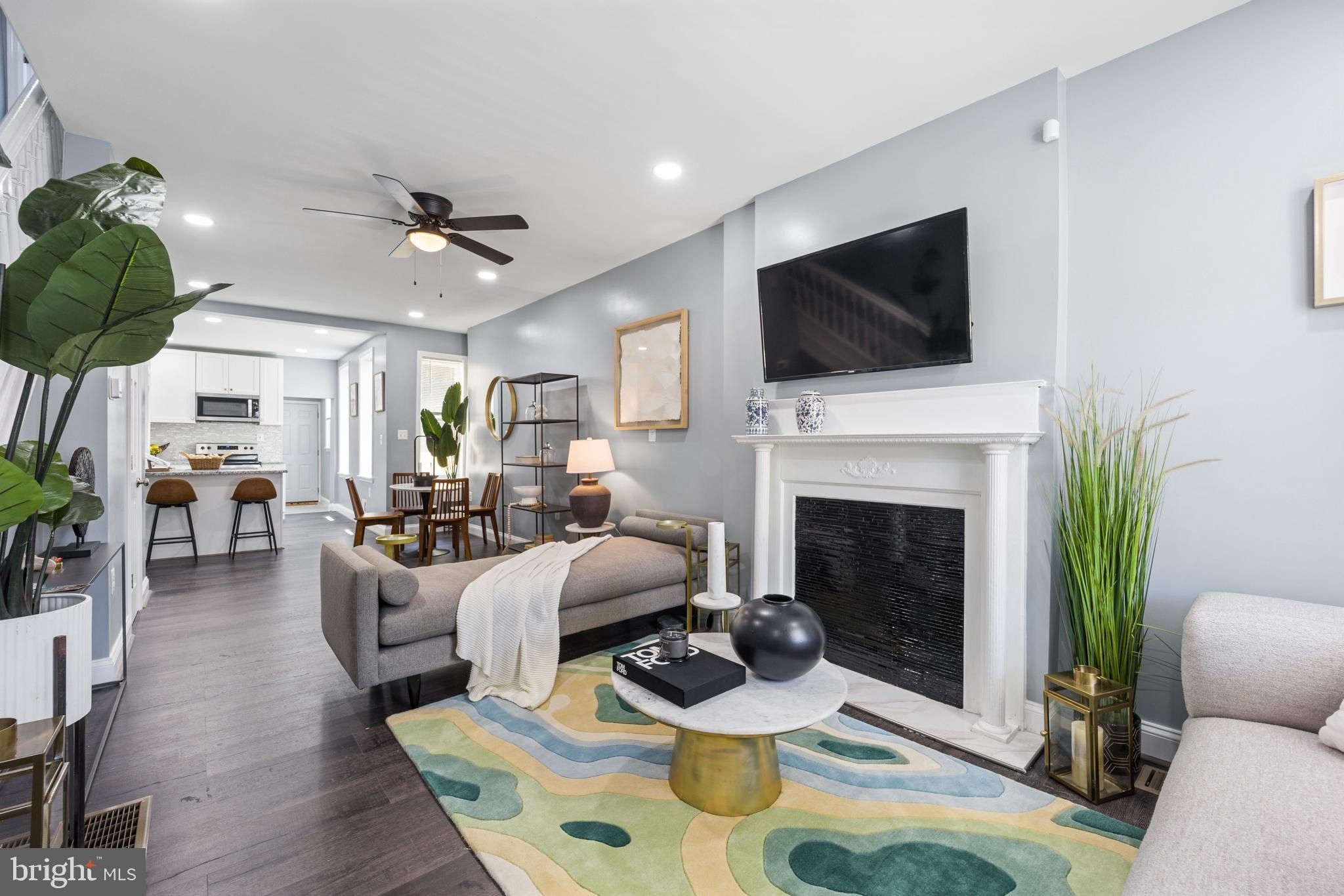 1310 Narragansett St – photo 4