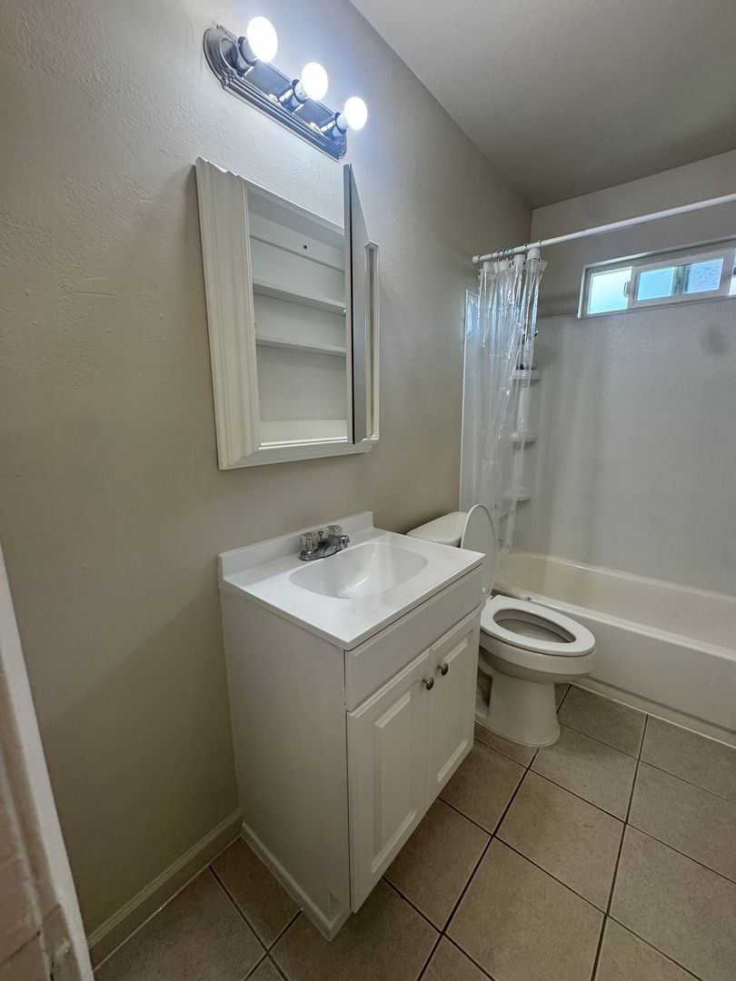 718 Bedlow Dr unit 720 Bedlow Dr – photo 5