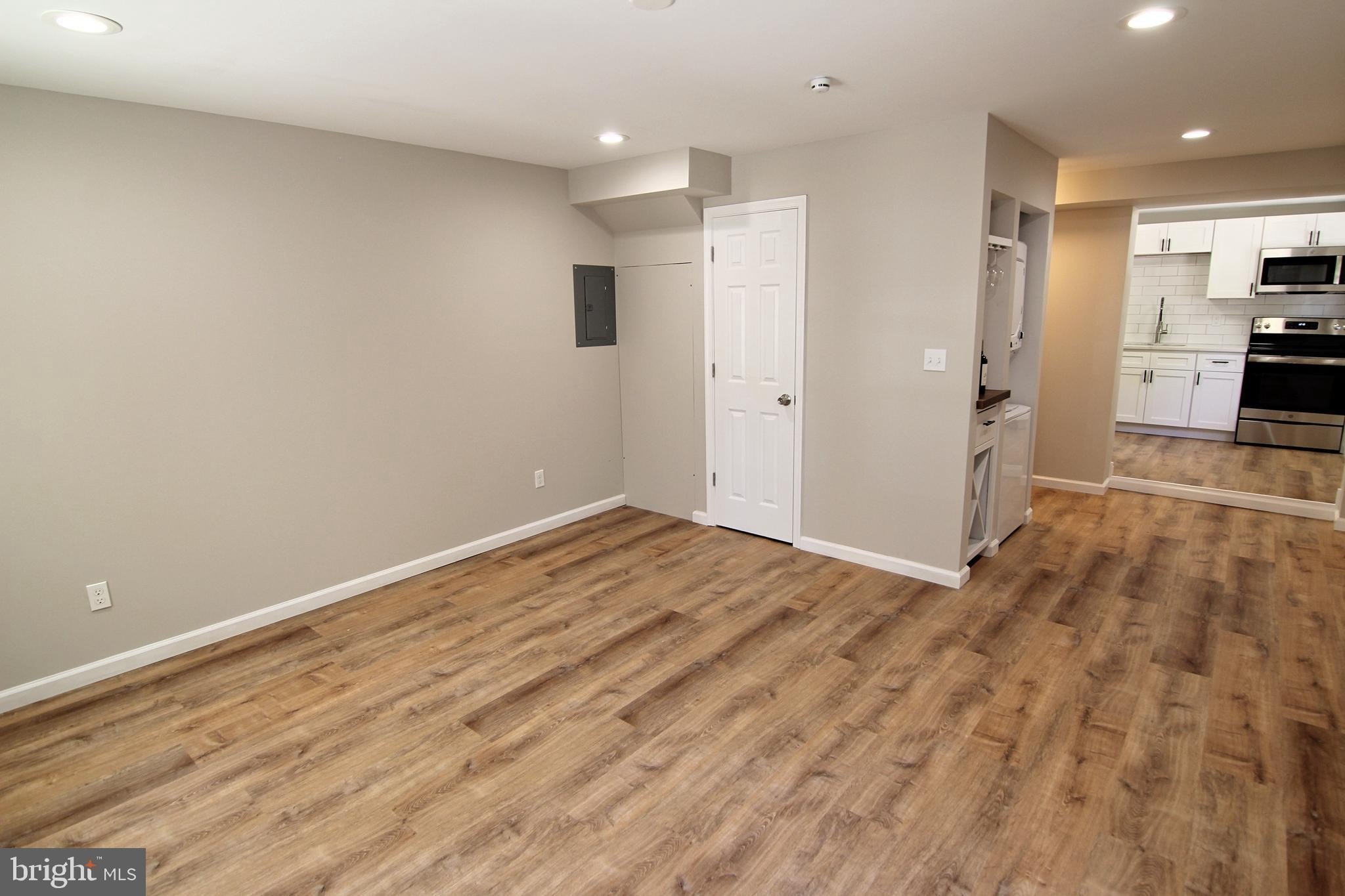 617 Ford St #4 – photo 3
