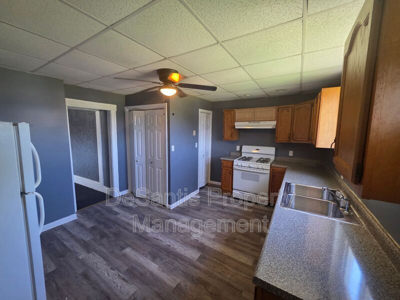1703 Bailie Ave – photo 2