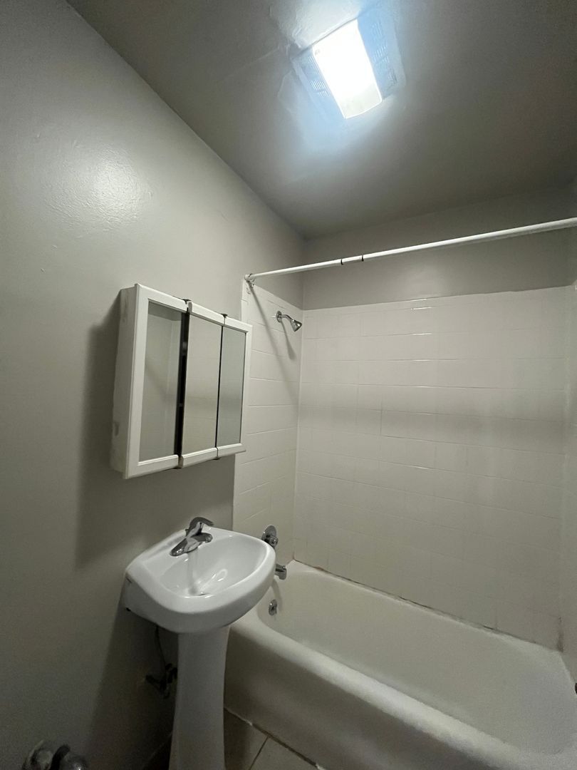2536 Overlook Rd unit Unit 104 – photo 3