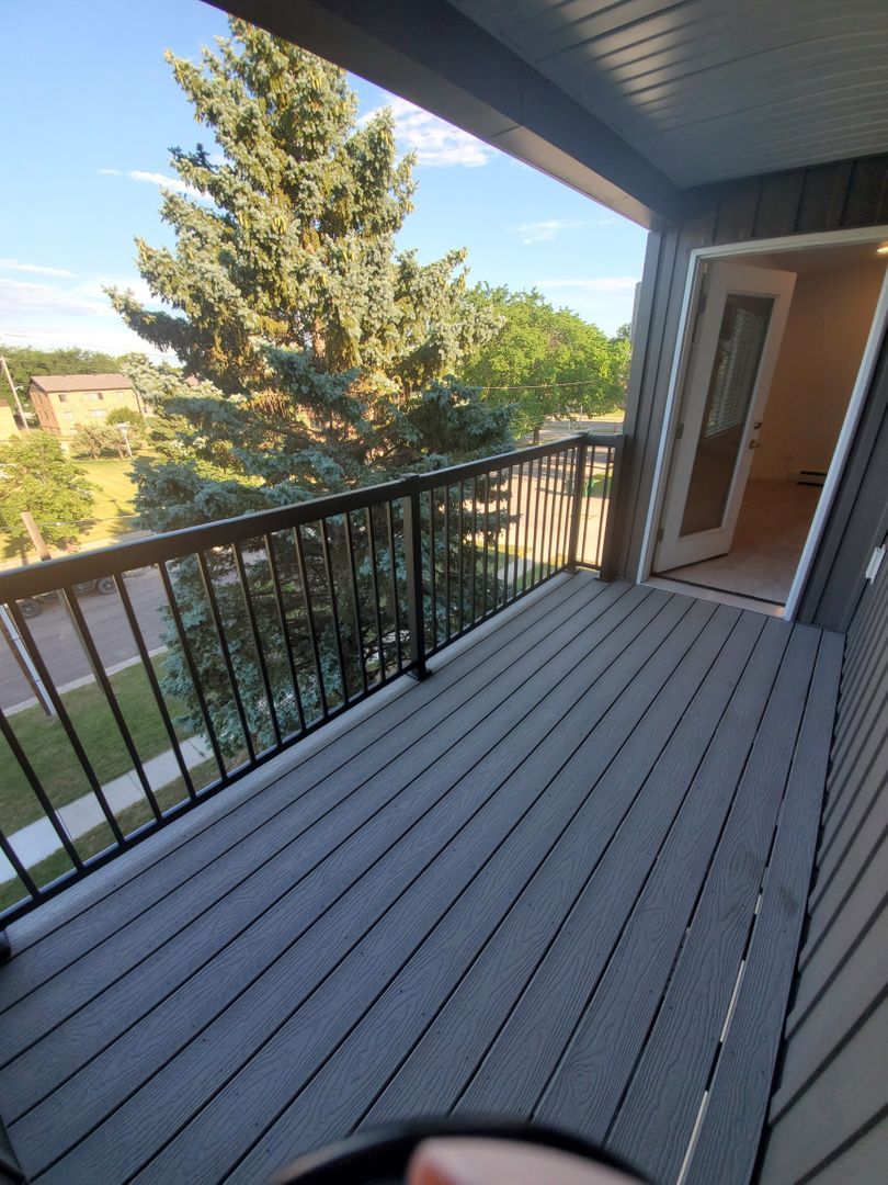 899 Barrett St unit 302 – photo 2