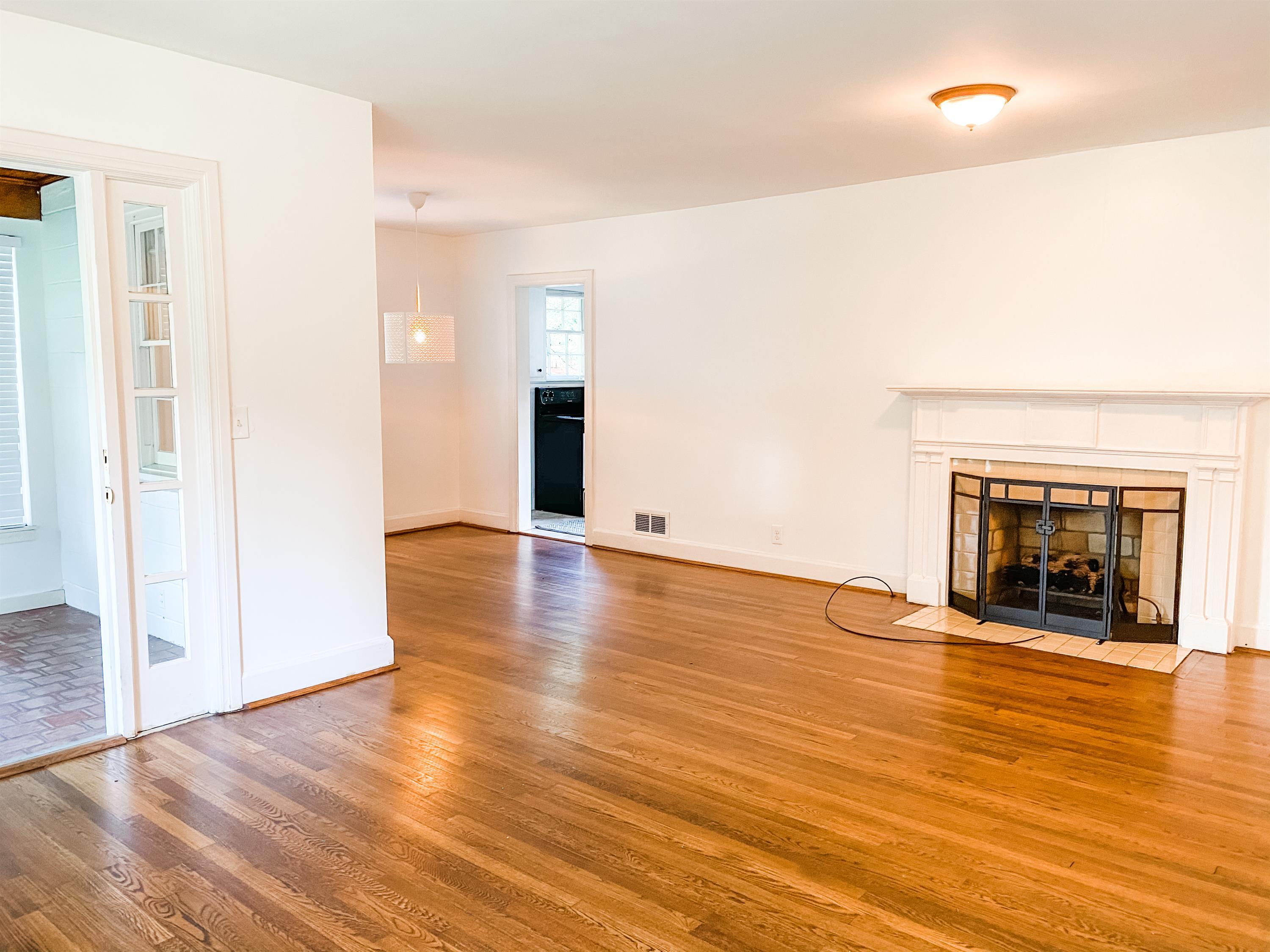 218 Malaga Ave – photo 4