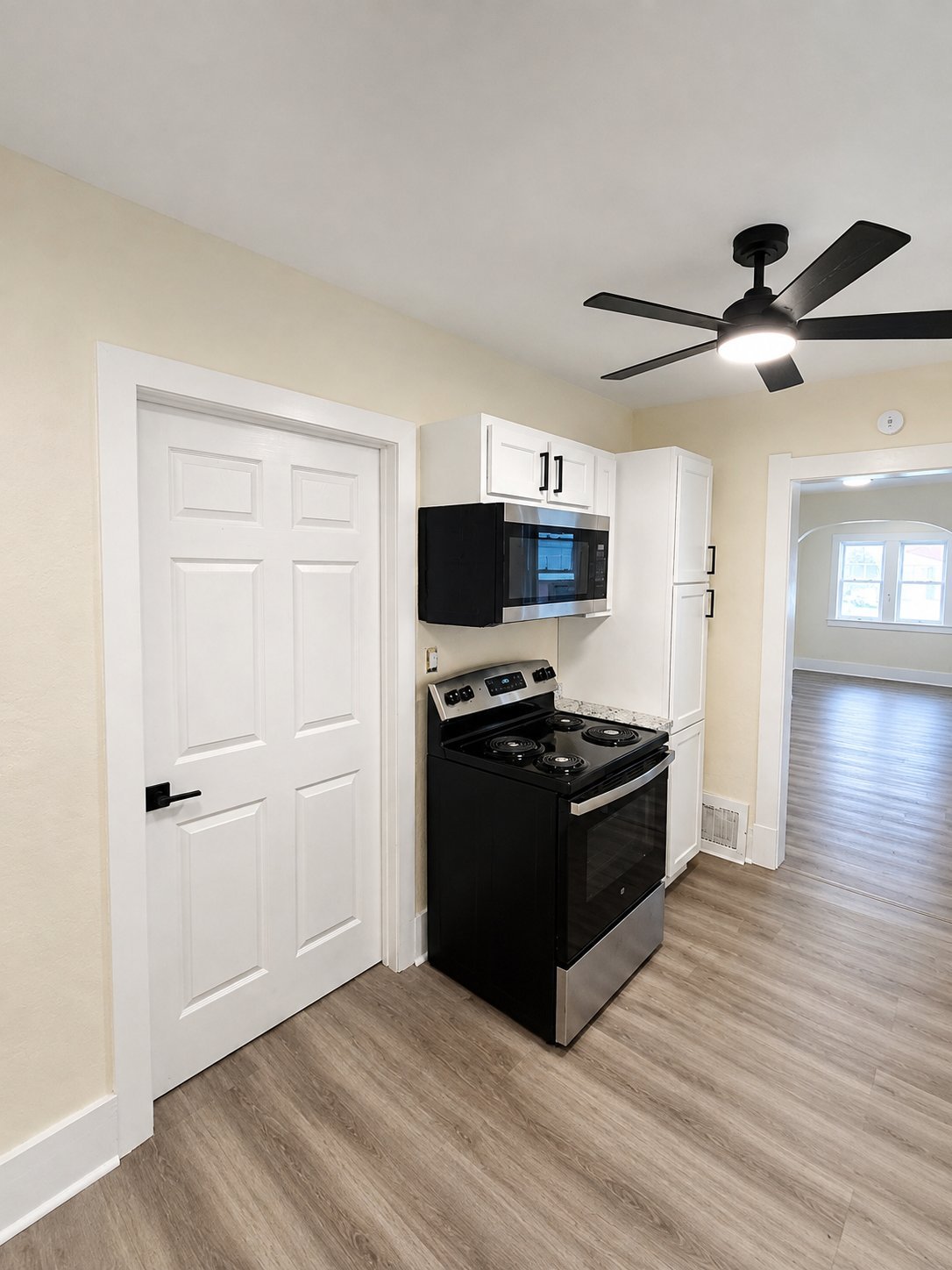 2149 Alvin St – photo 3