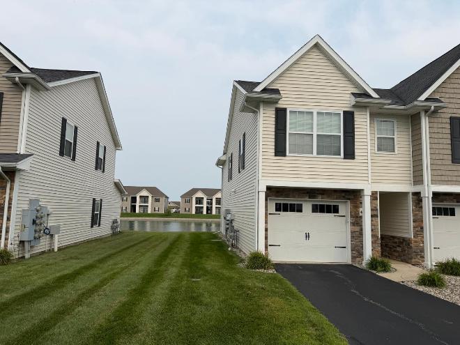 4703 Lakeside Dr – photo 1