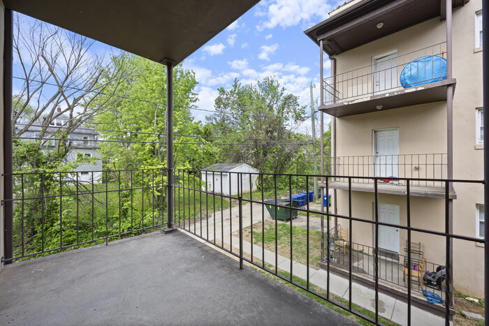 3407 Fairview Ave unit 12 – photo 3