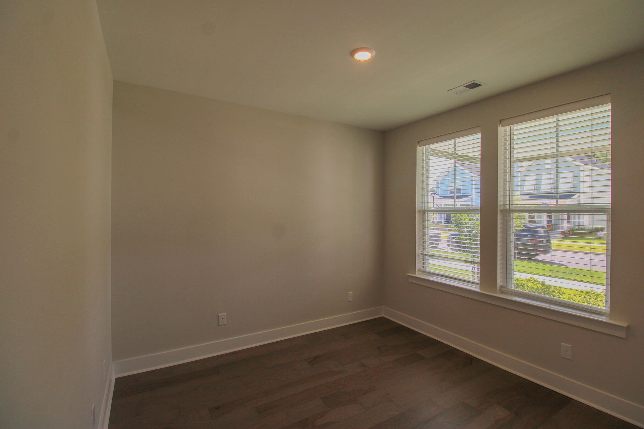 111 Crimson St – photo 3