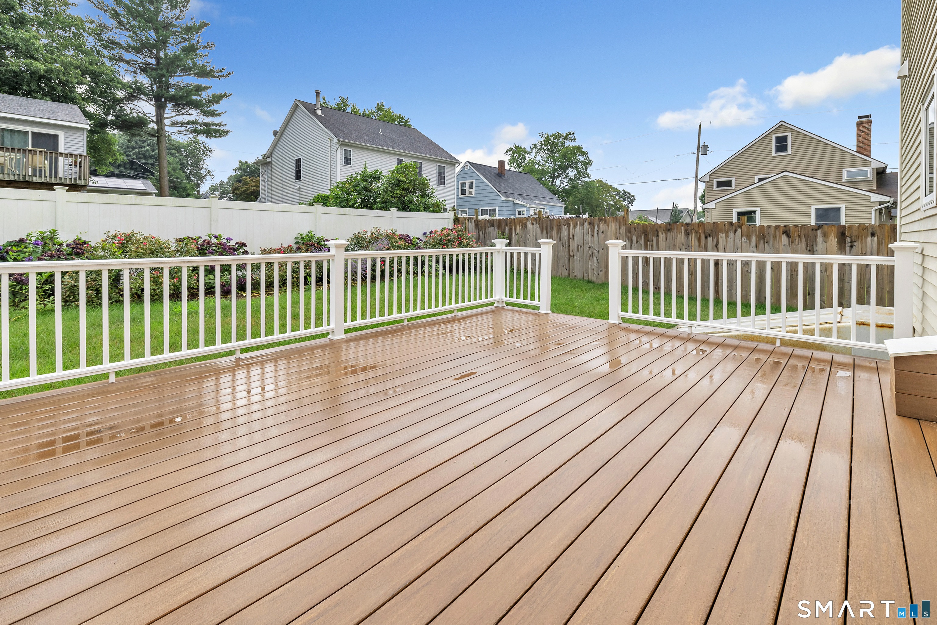 36 Pawtucket Ave – photo 4