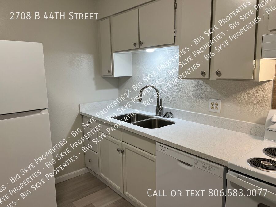 2708 44th St – photo 4