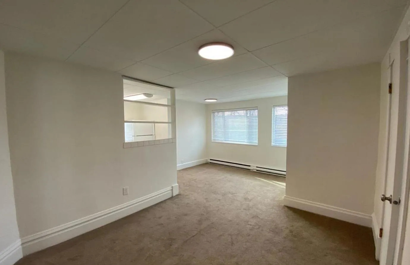 1715 W Pacific Ave – photo 4