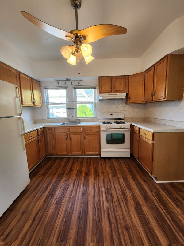 993 W Park Ave unit 2 – photo 2