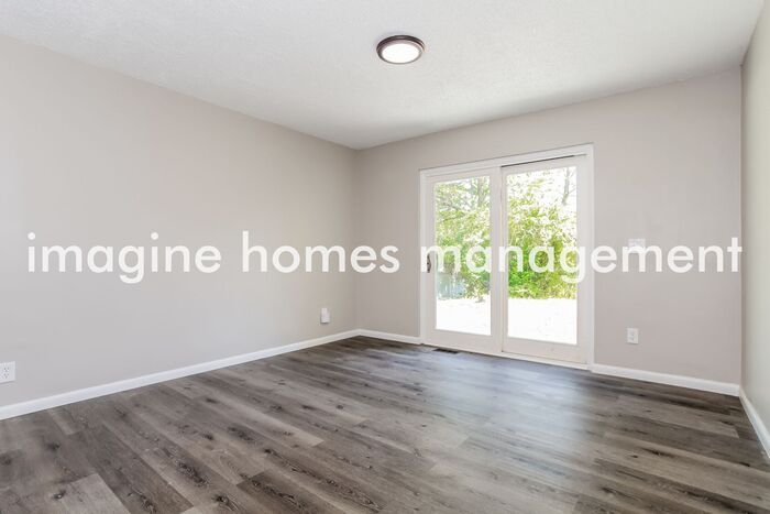 973 W Kemper Rd – photo 5