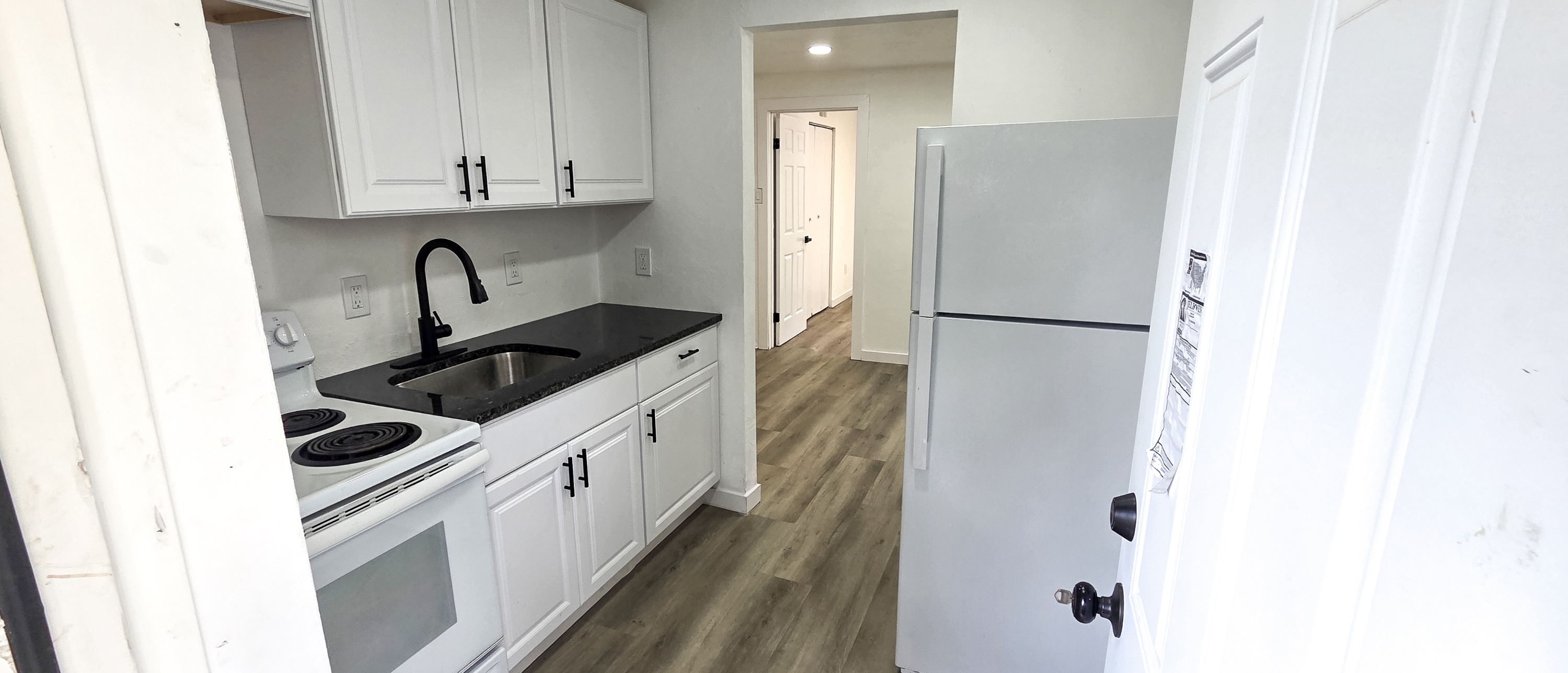 1023 Wallace Ave – photo 1