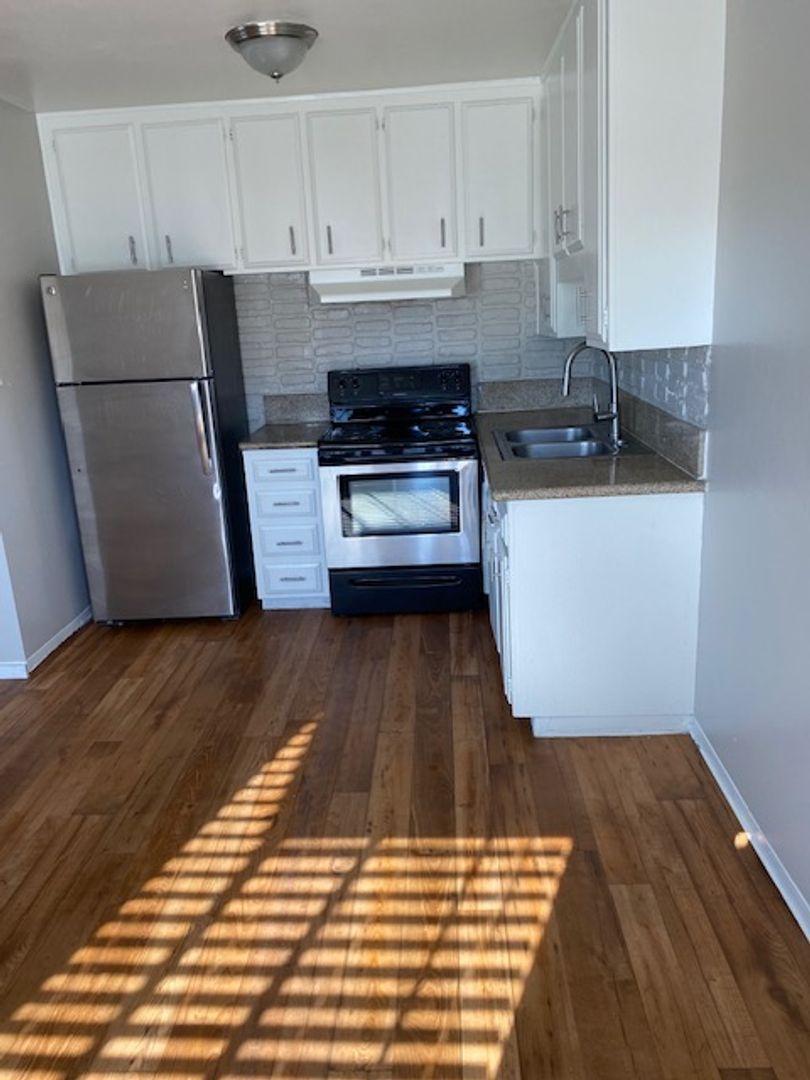 725 Lilly Ln unit 17C – photo 1