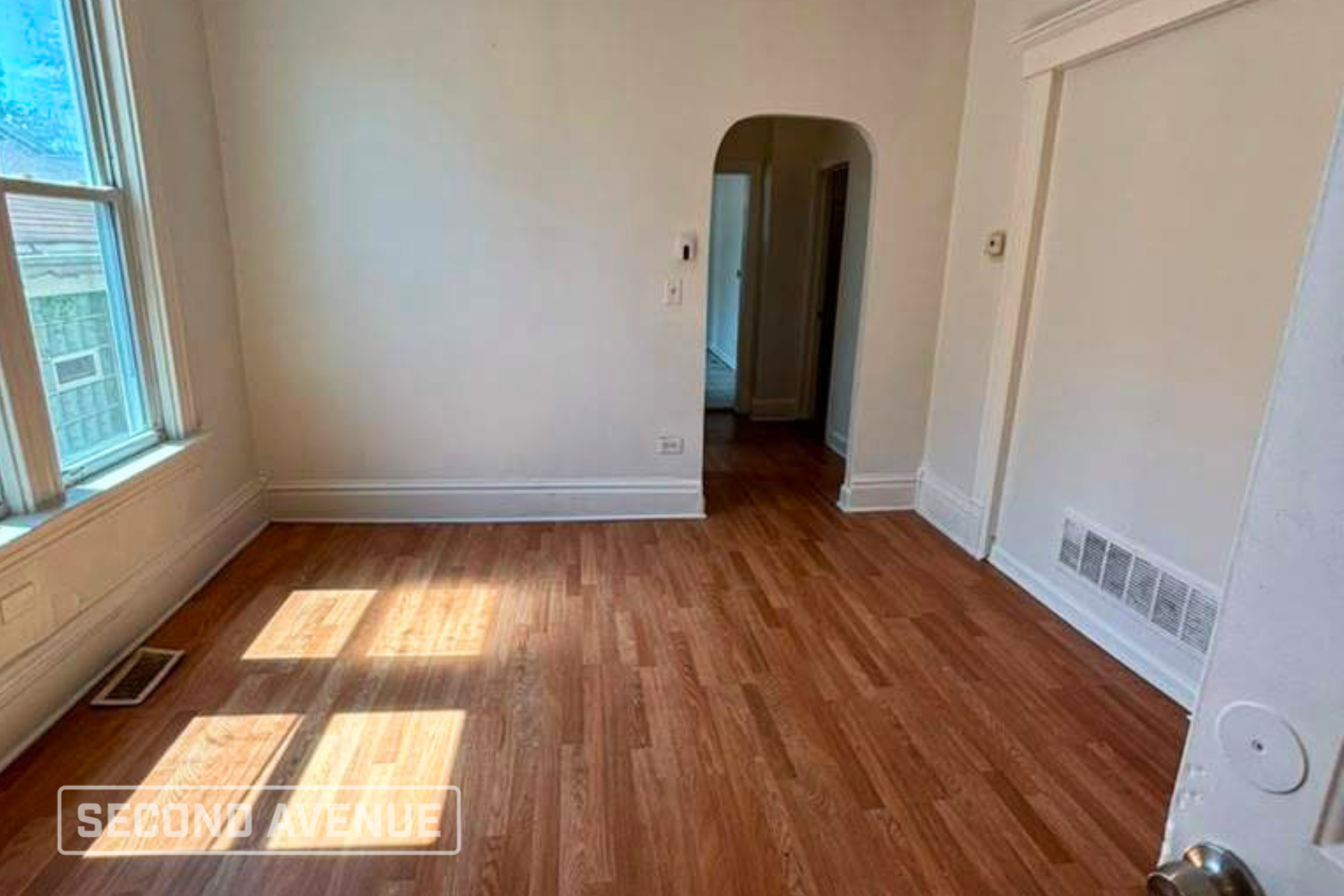 9424 S Champlain Ave – photo 3