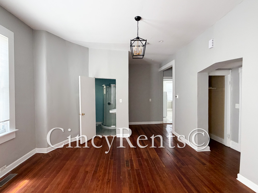 2225 Washington Ave unit 1 – photo 3