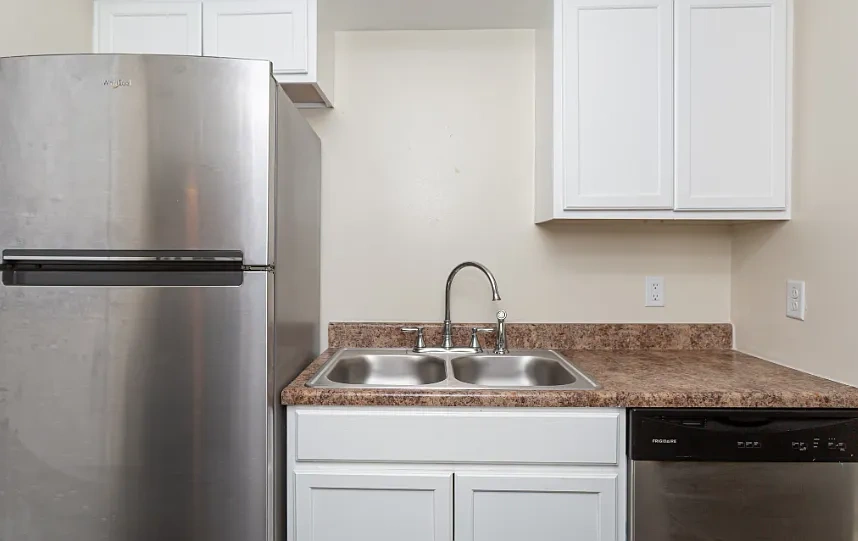 Cedarwood Apartments – photo 3