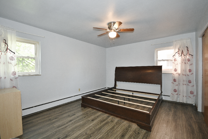 2236 Brownsville Rd – photo 4