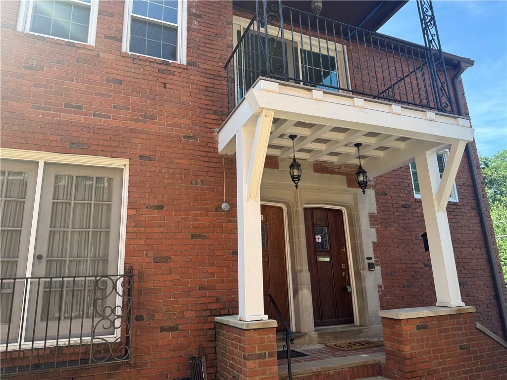 703 St James St unit #1 – photo 2