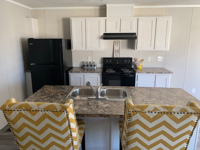 13590 Center St unit 3x2G – photo 1