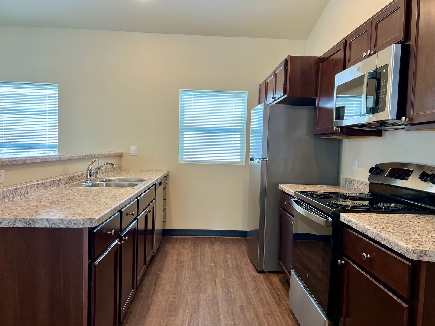 721 Meridian Dr unit 721 #15 Meridian Dr – photo 3