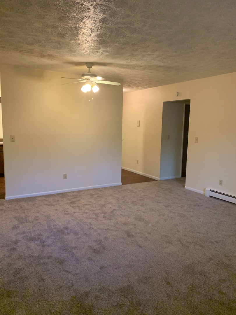 293 Maplewood Dr unit 293-301 – photo 4
