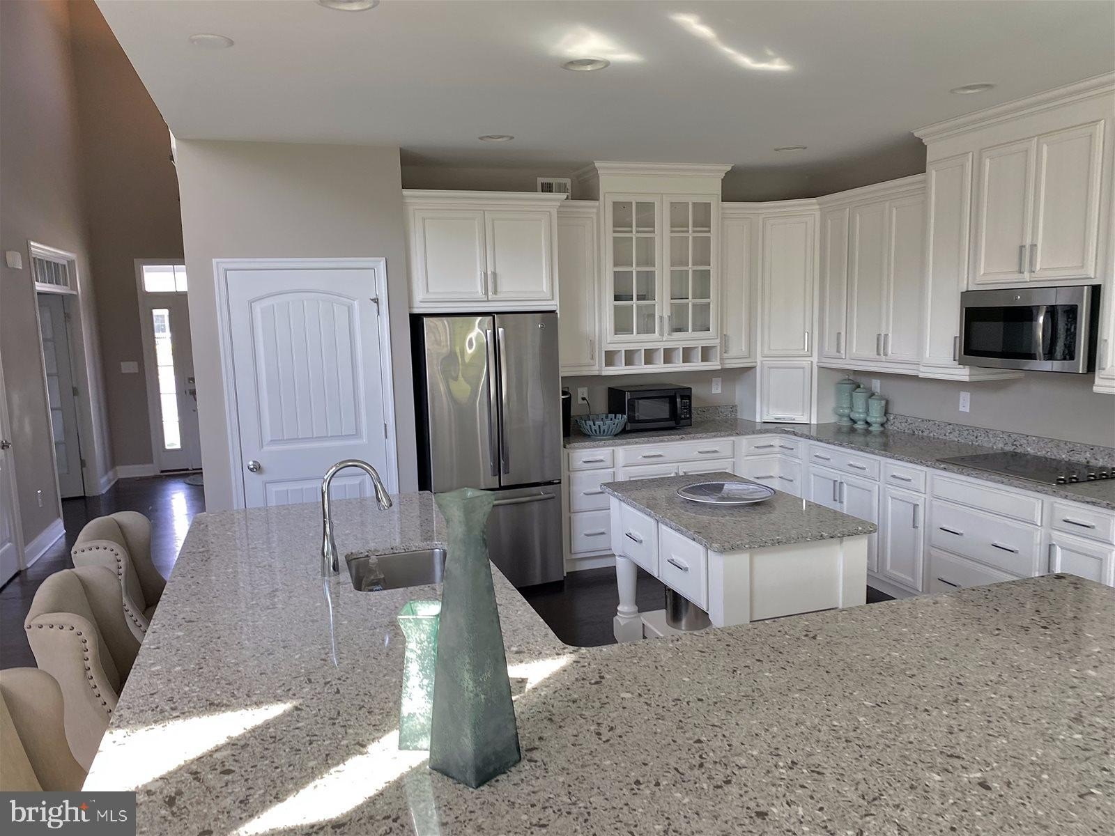 16285 Rockport Dr – photo 3